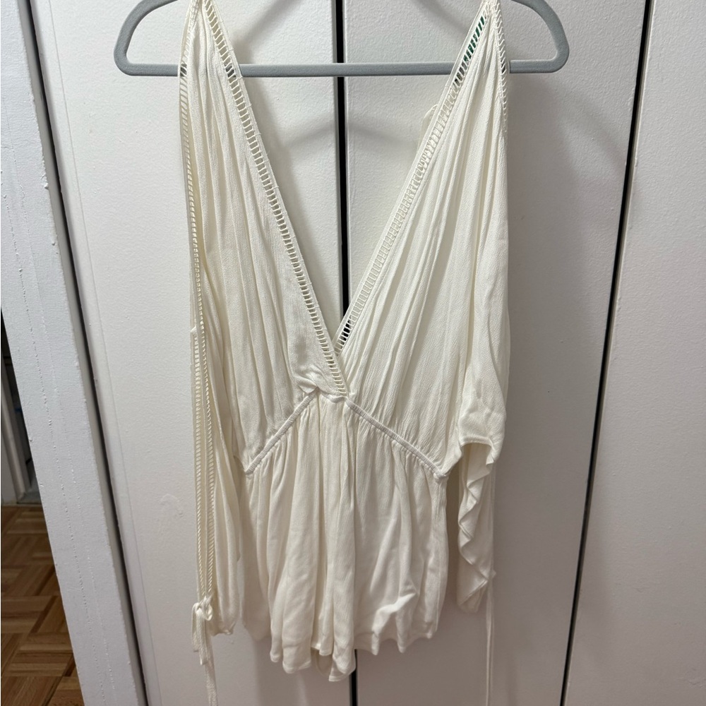 Signature 8 White V-Neck Long Sleeve Romper